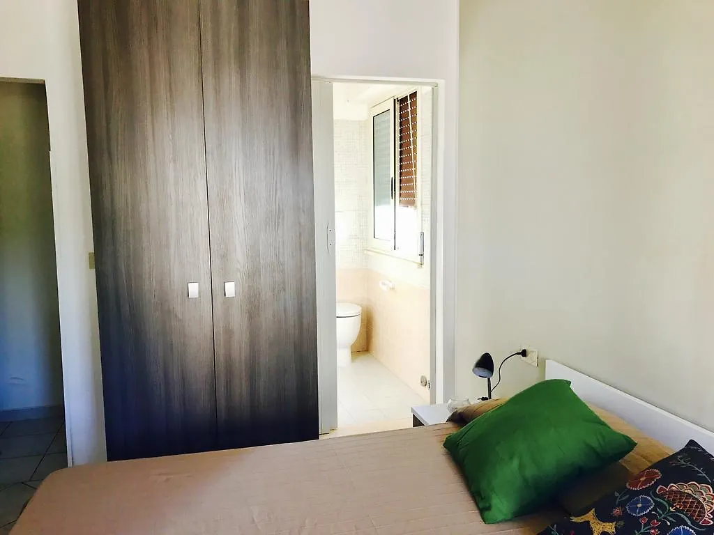 Affittacamere Eden Beach By Mario Hotel Follonica